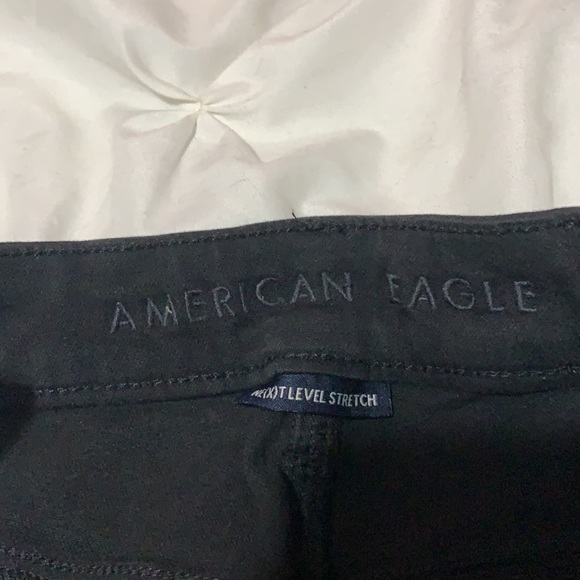 American eagle, black ripped jean regular size 6 - Picture 4 of 5